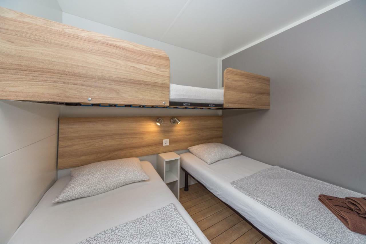 Mobile Homes Crystal ビオグラード・ナ・モル エクステリア 写真
